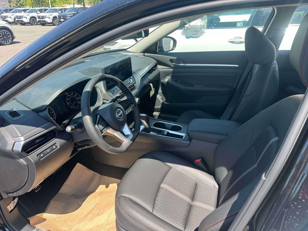 New 2026 Nissan Altima 2.5 SR FWD image 15