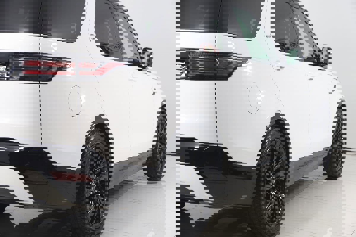 Used 2023 Land Rover Discovery S R-Dynamic image 50