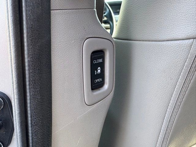 Used 2015 Honda Odyssey EX-L image 22