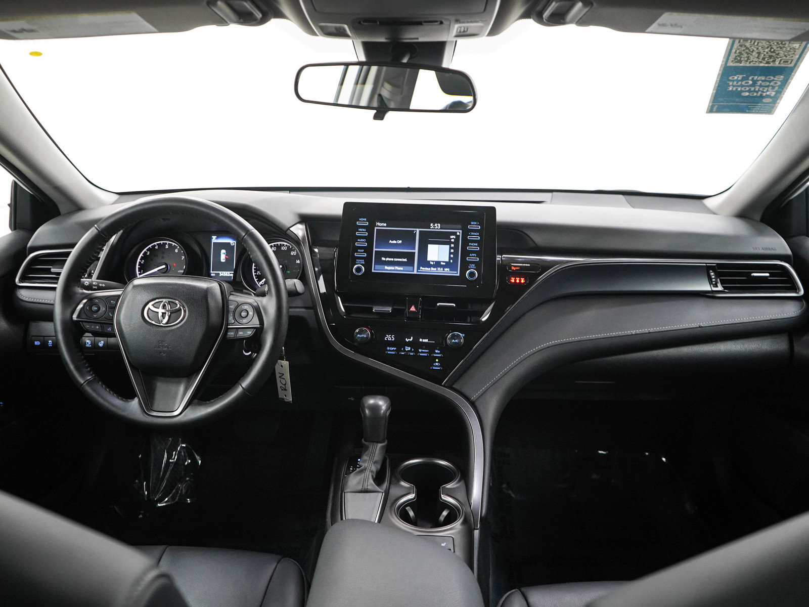 Used 2024 Toyota Camry SE FWD image 13