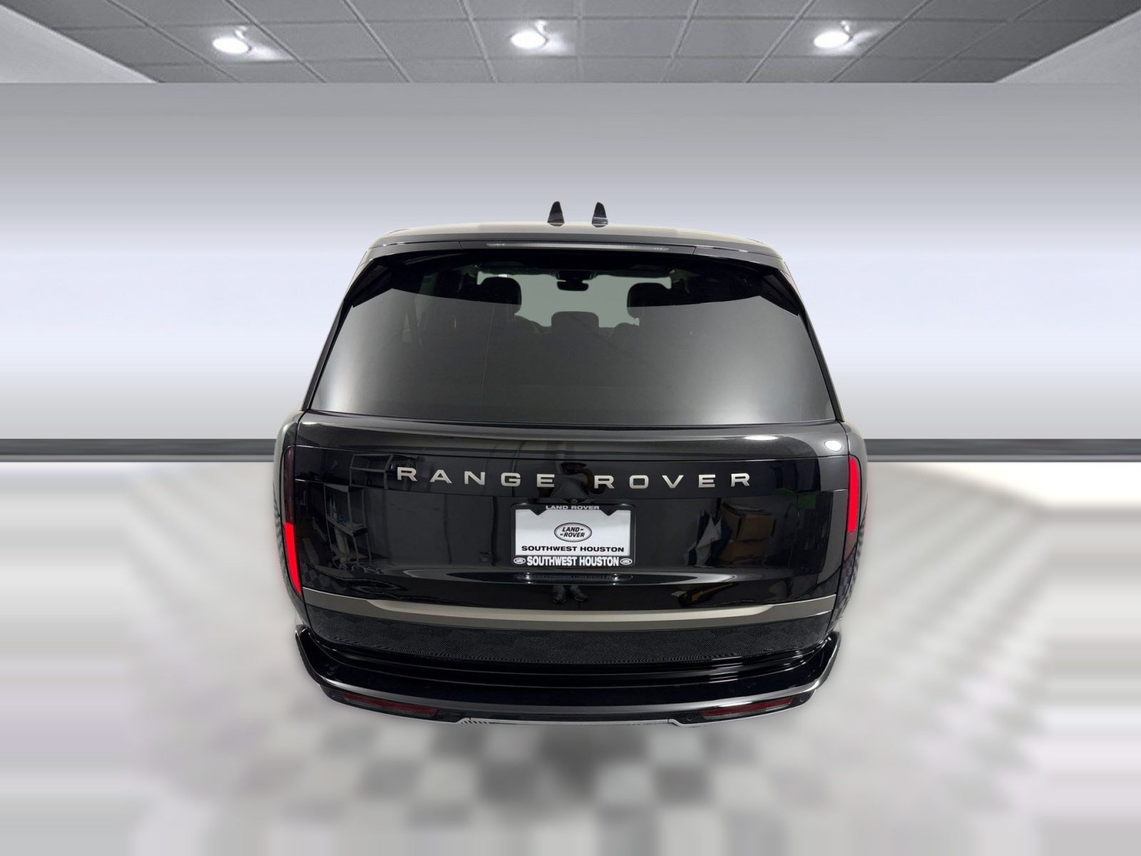 New 2026 Land Rover Range Rover Long Wheelbase SE AWD/4WD image 10