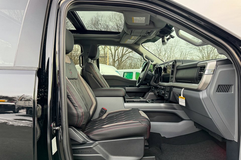 New 2026 Ford F250 XLT w/ XLT Premium Package image 18