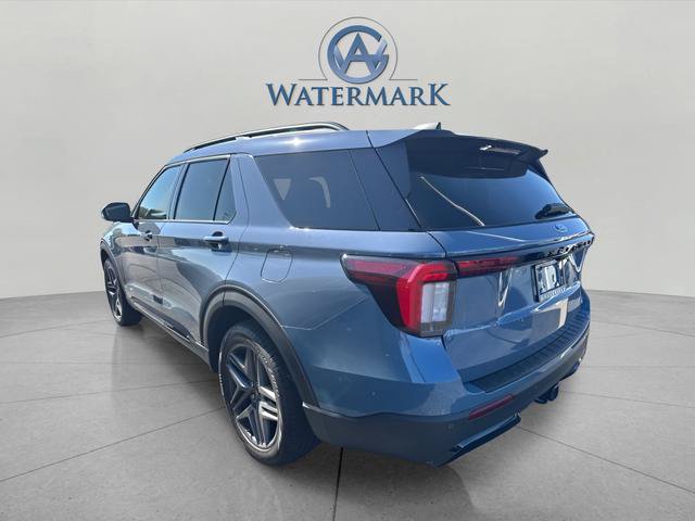 New 2026 Ford Explorer ST-Line w/ ST-Line Street Pack AWD/4WD image 2