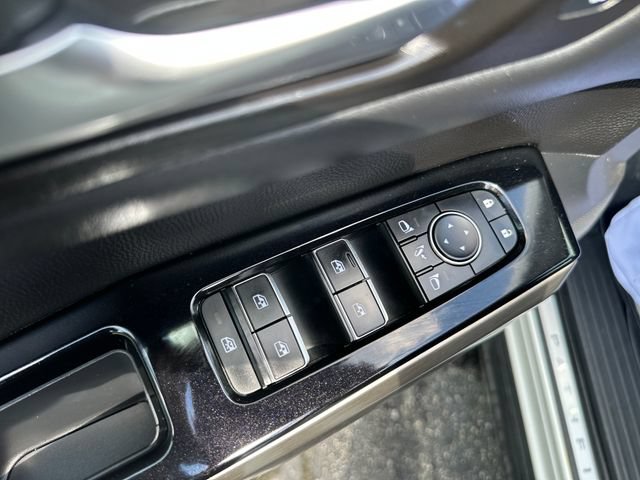 Used 2023 Nissan Pathfinder Platinum AWD/4WD image 11