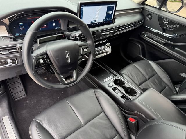Used 2023 Lincoln Corsair Reserve w/ Equipment Group 202A AWD/4WD image 10