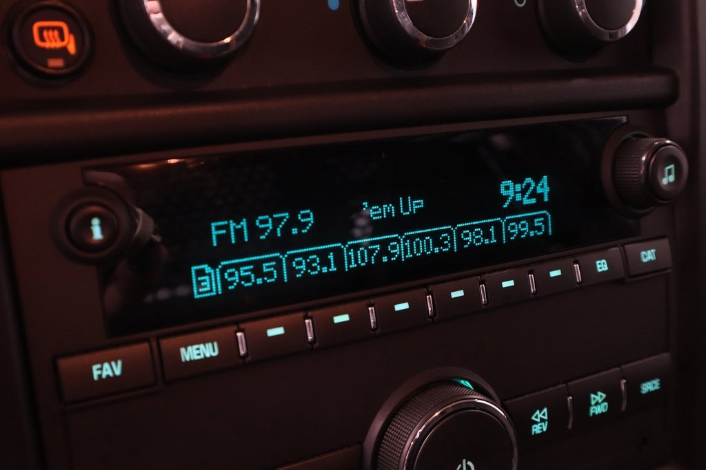 Used 2024 Chevrolet Express 2500 w/ Driver Convenience Package image 28