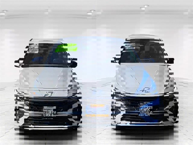 Certified 2025 Hyundai Elantra Sport image 3