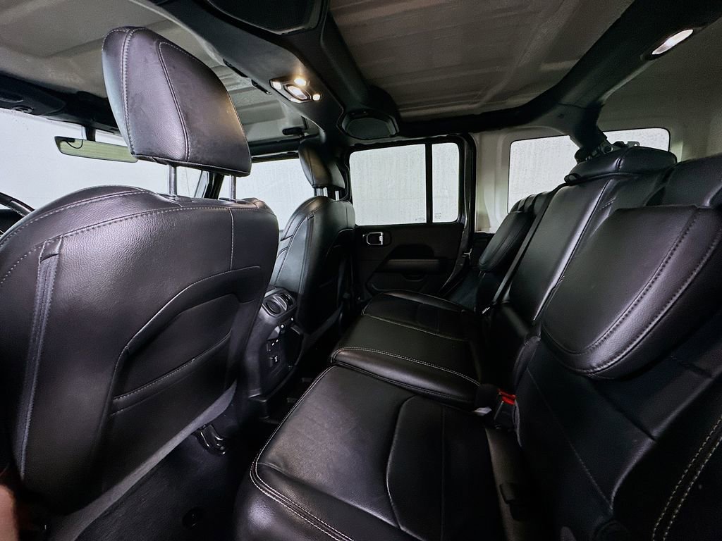 Used 2023 Jeep Wrangler Unlimited Sahara w/ Cold Weather Group AWD/4WD image 13