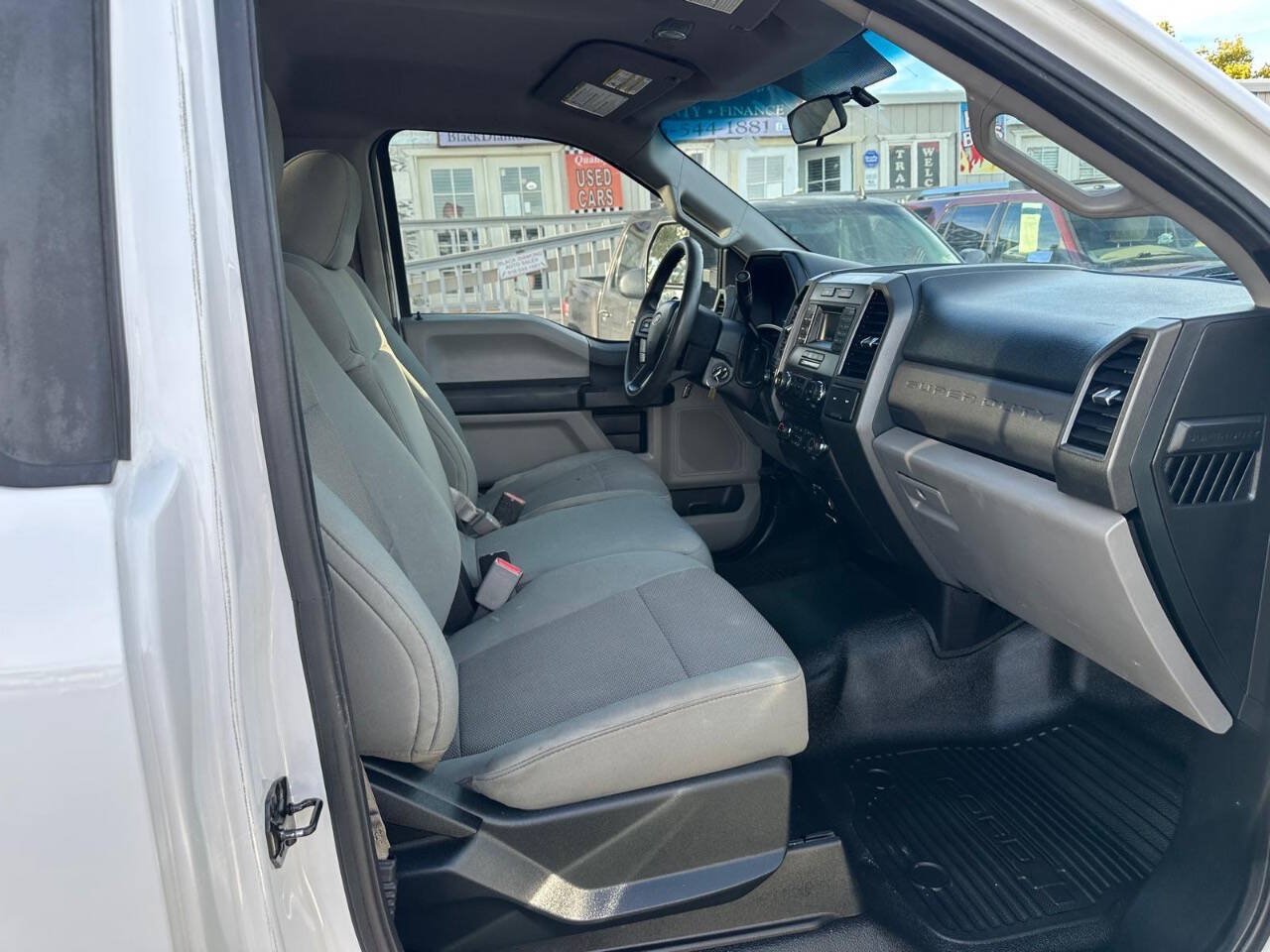 Used 2017 Ford F250 XL w/ Power Equipment Group RWD image 11