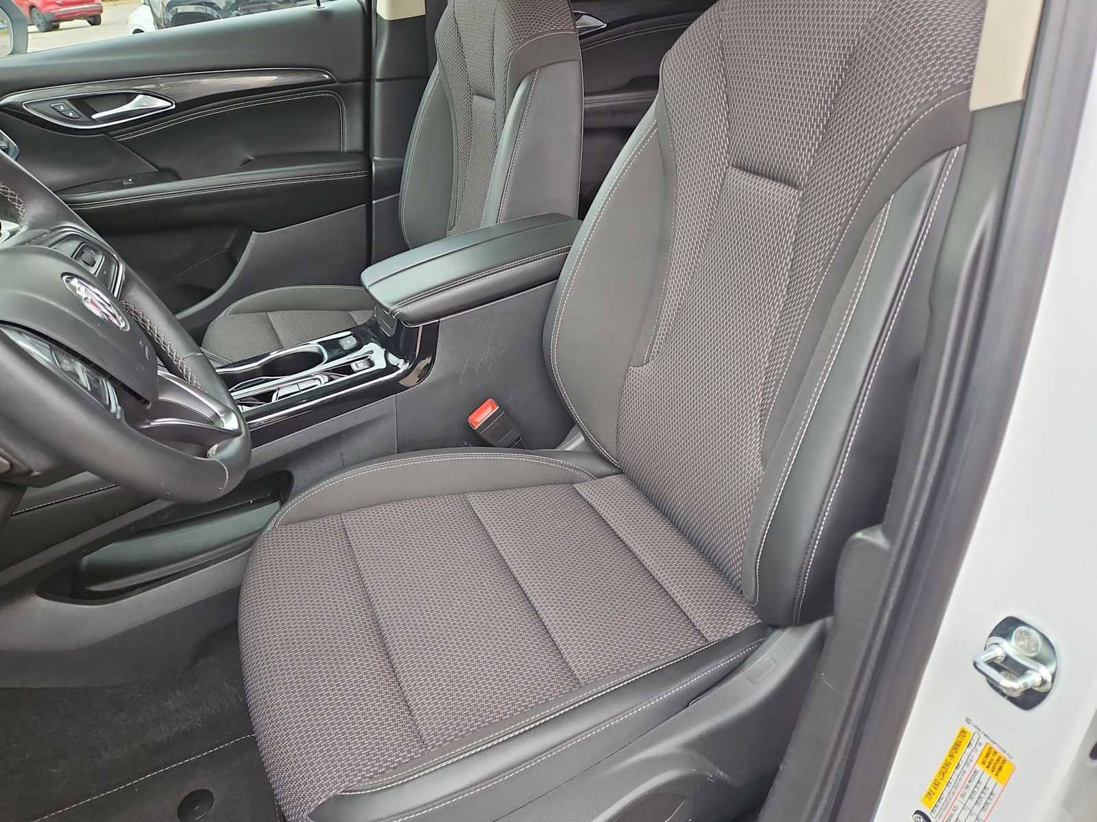 Used 2023 Buick Envision Preferred image 17