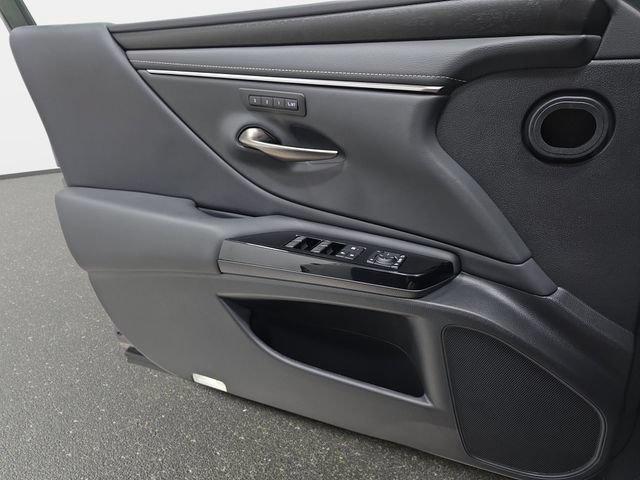Used 2025 Lexus ES 350 w/ Premium Package FWD image 25
