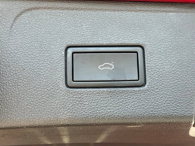 Certified 2023 Volkswagen Atlas SEL R-Line AWD/4WD image 21