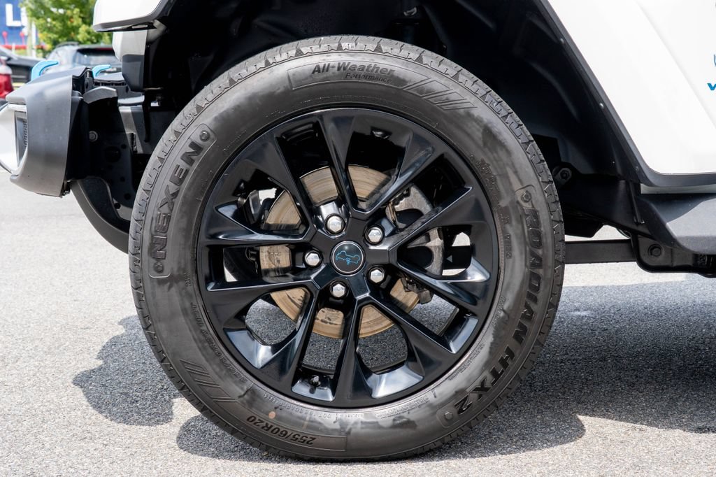 Used 2024 Jeep Wrangler Unlimited Sahara AWD/4WD image 33