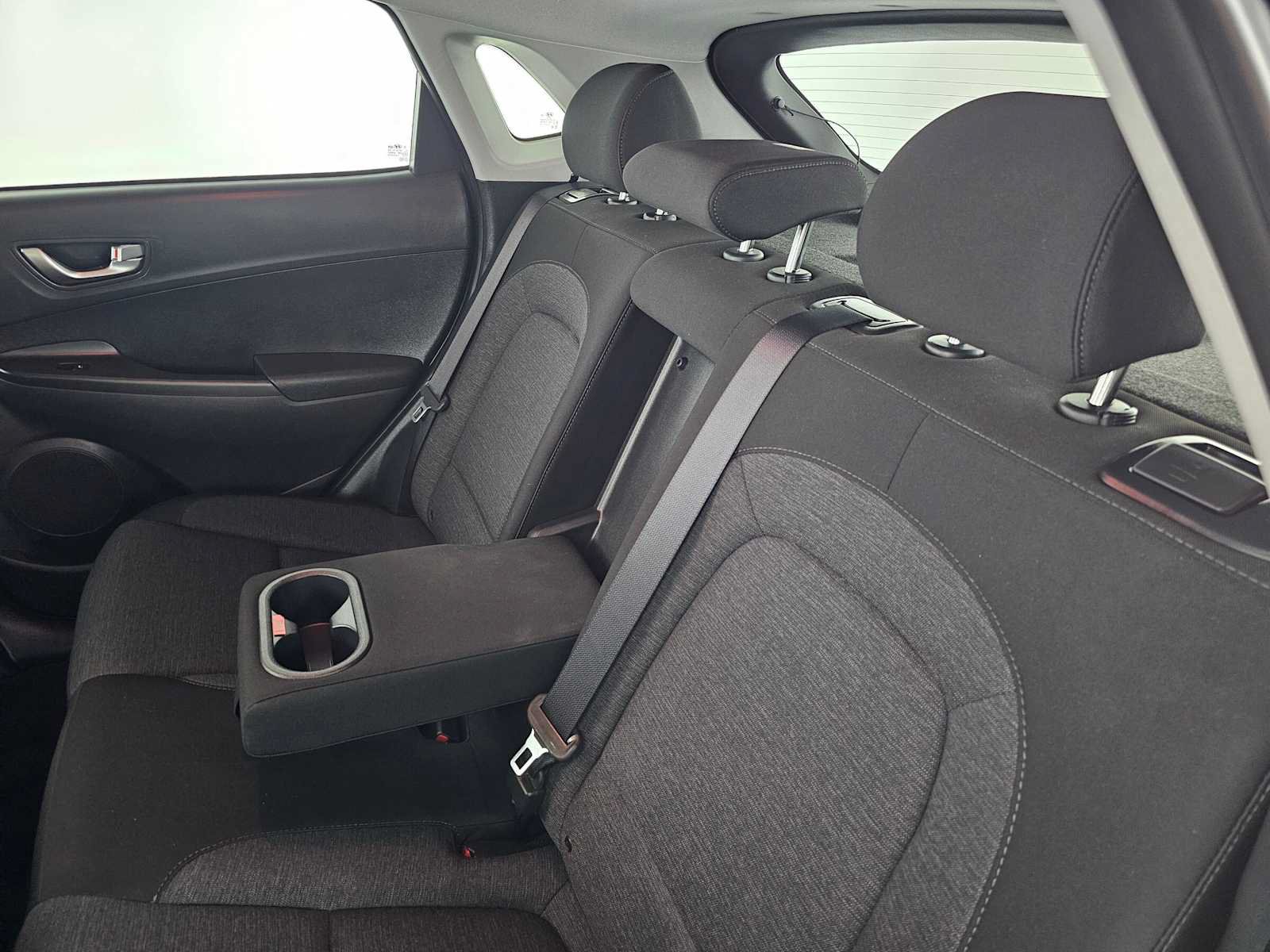 Used 2023 Hyundai Kona SE w/ Cargo Package FWD image 17