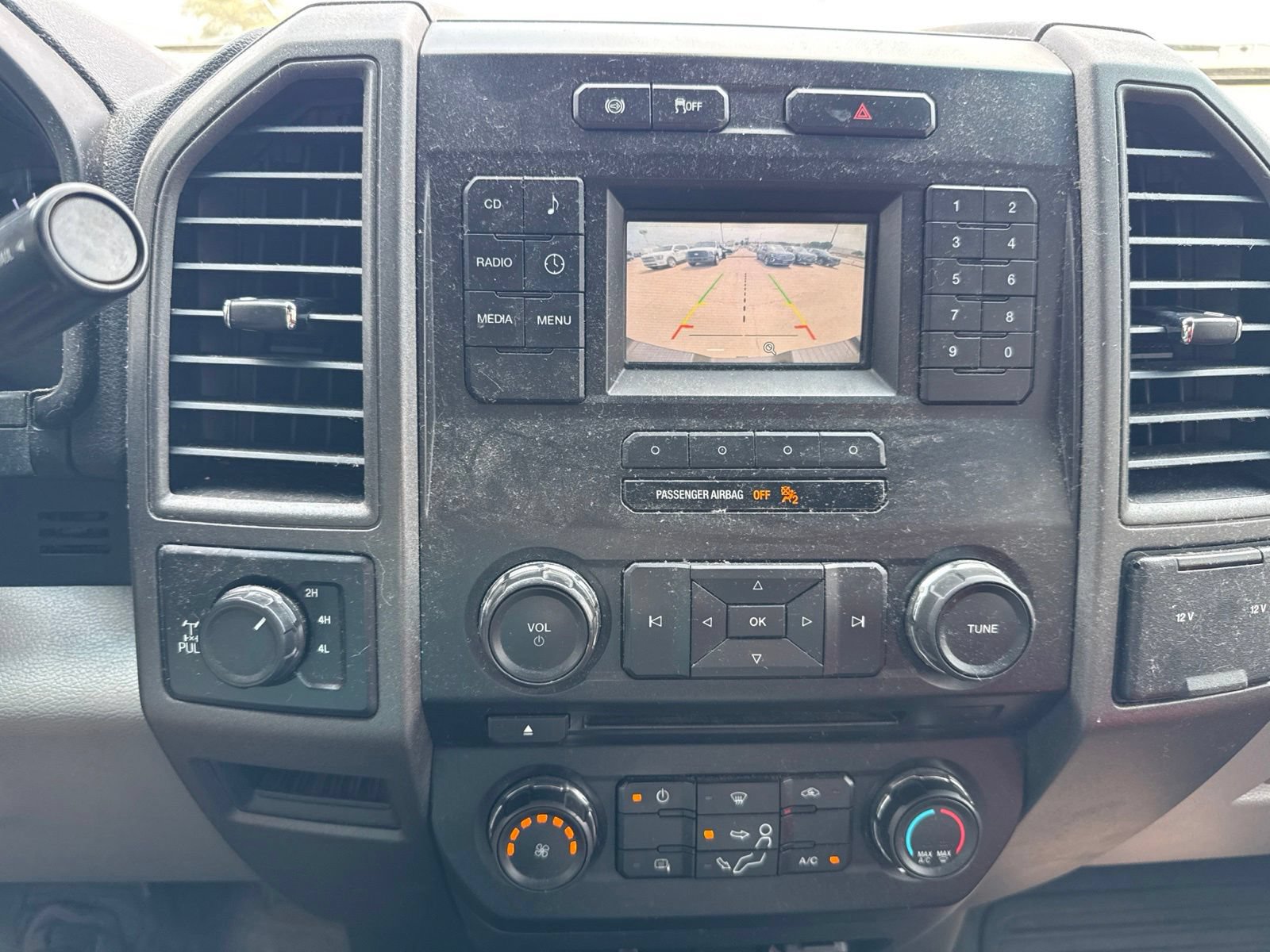 Used 2018 Ford F350 XL w/ Power Equipment Group AWD/4WD image 17