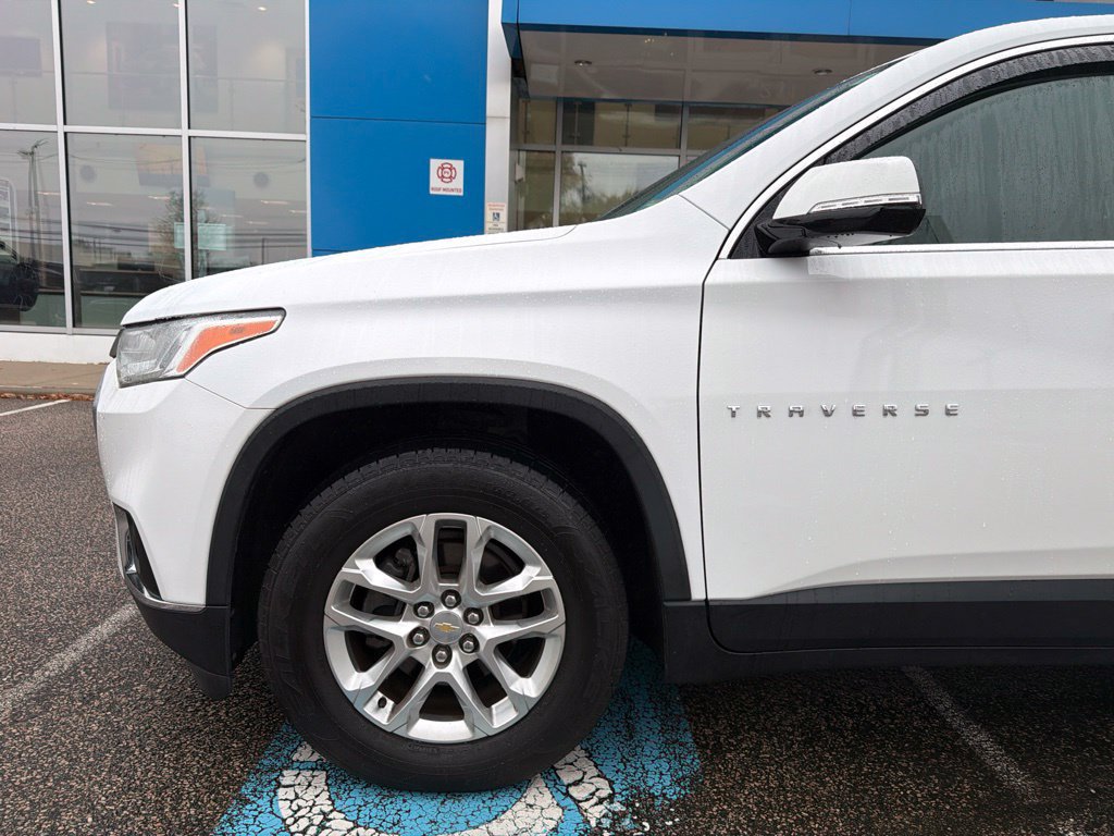 Used 2019 Chevrolet Traverse LT AWD/4WD image 5