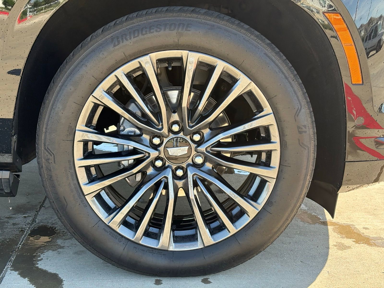 Used 2025 Cadillac Escalade Sport Platinum w/ LPO, Floor Liner Package AWD/4WD image 9
