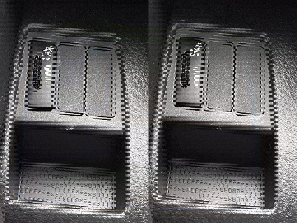 Used 2012 Toyota RAV4 Sport image 23