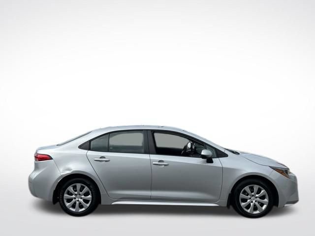 Used 2024 Toyota Corolla LE FWD image 17