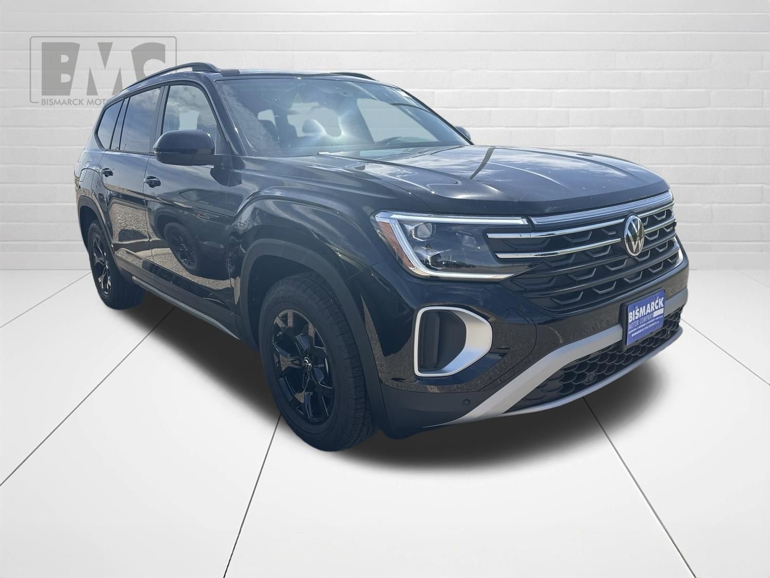New 2026 Volkswagen Atlas Peak Edition AWD/4WD image 2