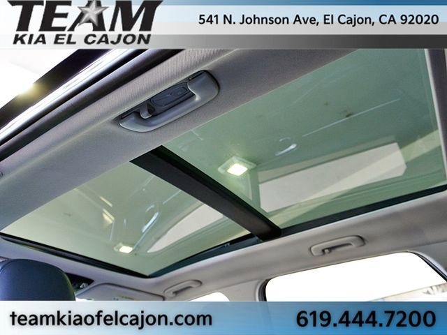 Certified 2025 Kia Sorento S w/ Panoramic Sunroof Package image 17
