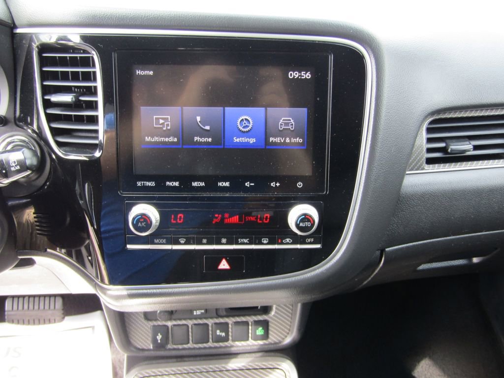 Used 2022 Mitsubishi Outlander SEL image 21