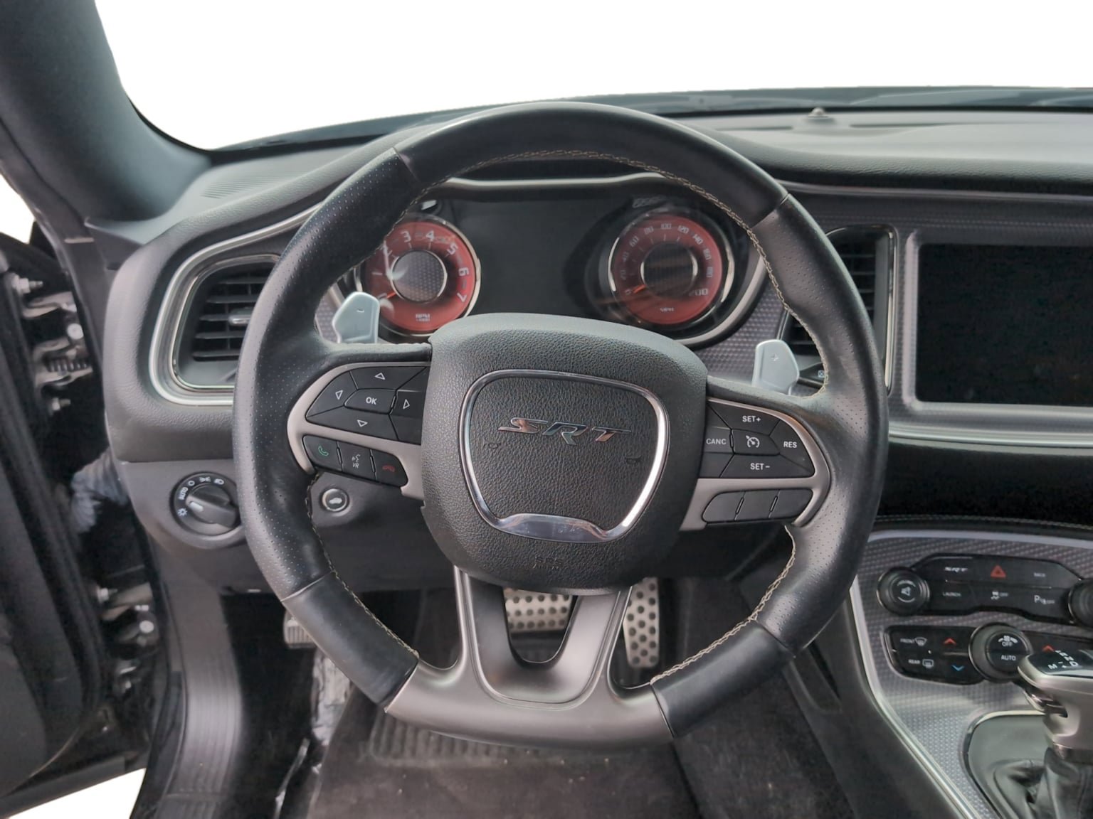 Used 2016 Dodge Challenger SRT Hellcat RWD image 13