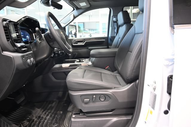 New 2026 Chevrolet Silverado 3500 LTZ w/ LTZ Plus Package AWD/4WD image 11