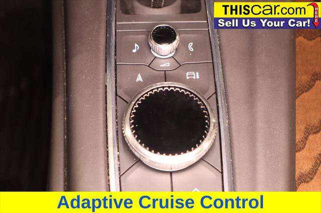 Used 2023 Cadillac Escalade Premium Luxury Platinum AWD/4WD image 26