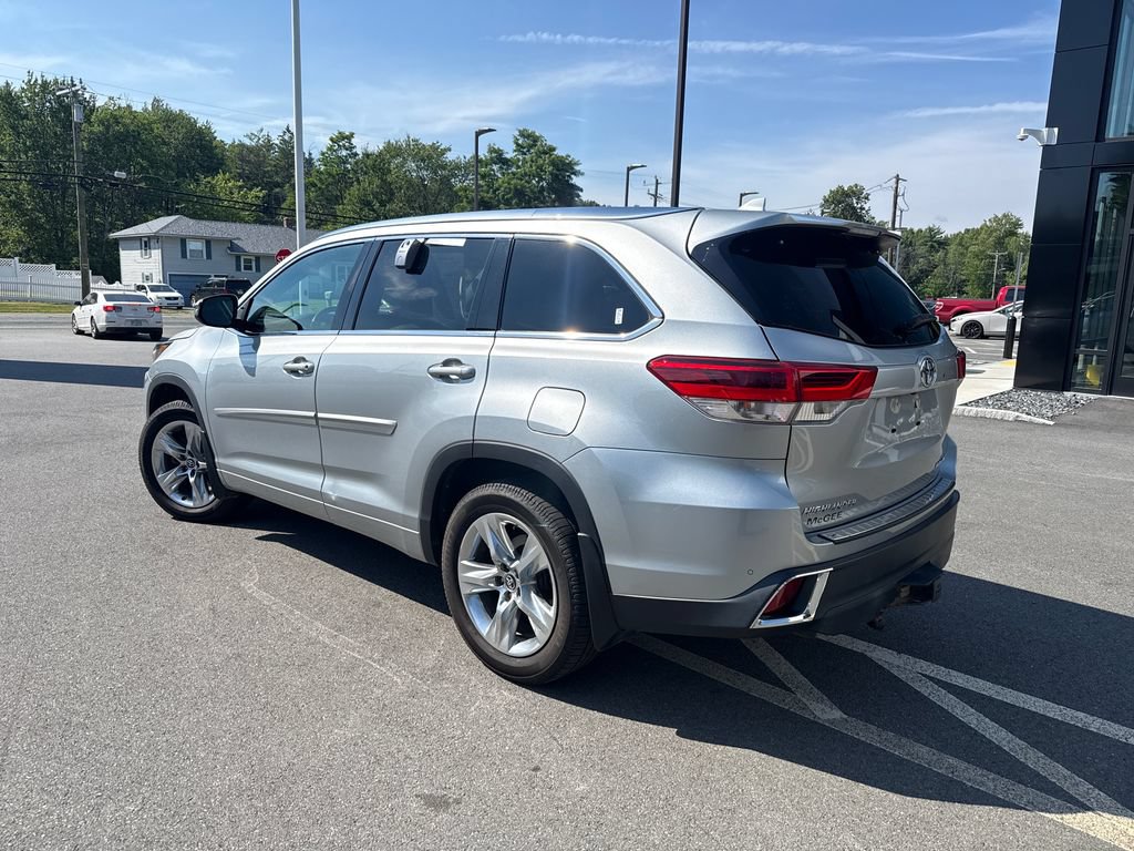 Used 2018 Toyota Highlander Limited AWD/4WD video 3