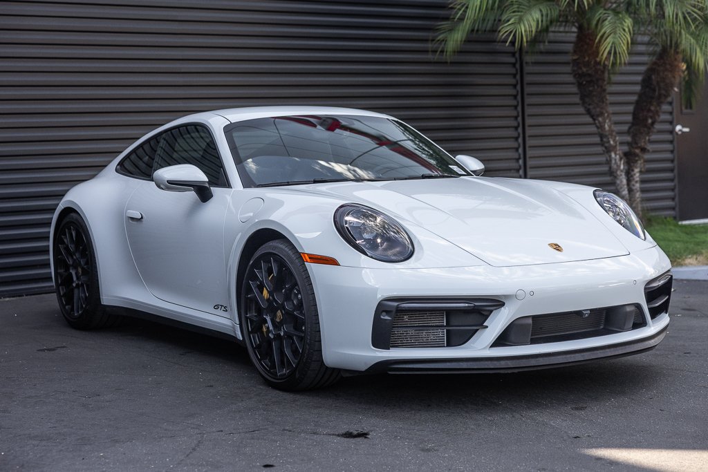 Certified 2024 Porsche 911 Carrera GTS RWD image 6