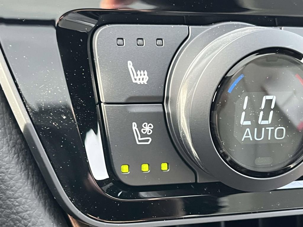 New 2026 Toyota Grand Highlander AWD Hybrid image 21