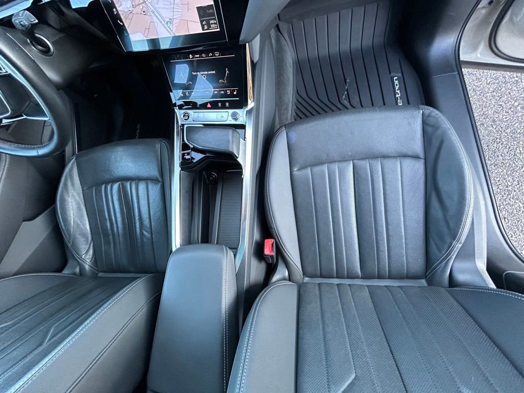 Used 2022 Audi e-tron Premium Plus w/ Premium Plus Package image 67