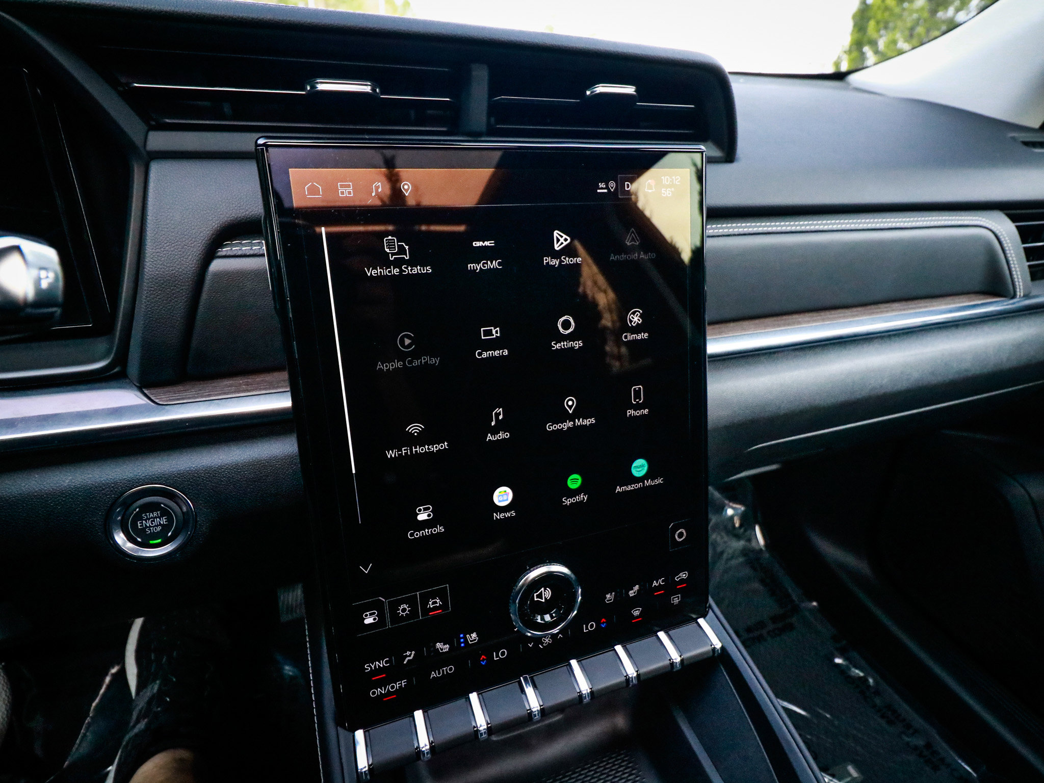 Used 2026 GMC Terrain Denali image 24