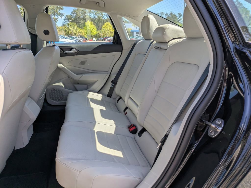 Used 2023 Volkswagen Jetta SE FWD image 13