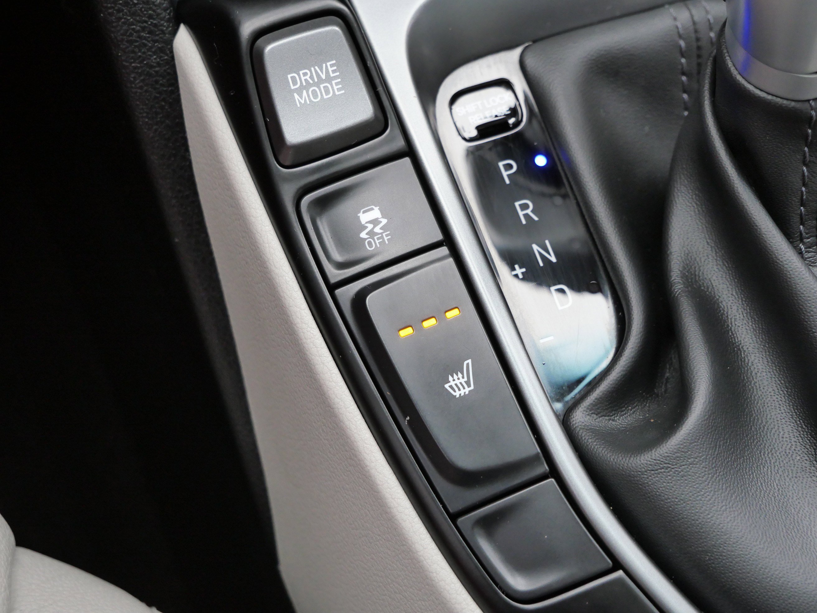 Used 2020 Hyundai Veloster Turbo Ultimate image 27