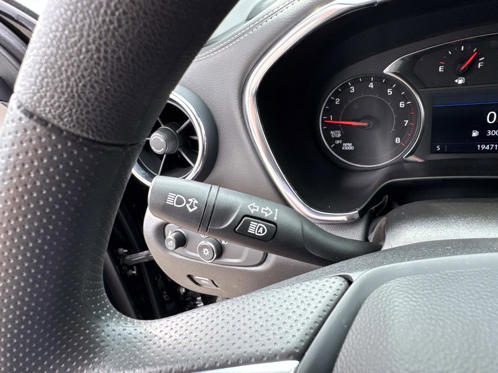 Used 2025 Chevrolet Blazer LT AWD/4WD image 20