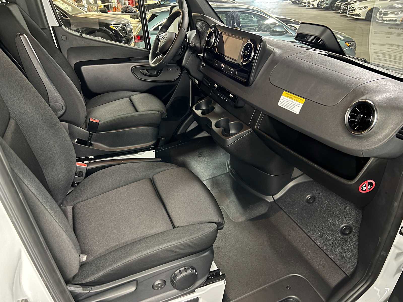 Used 2025 Mercedes-Benz Sprinter 2500 image 11