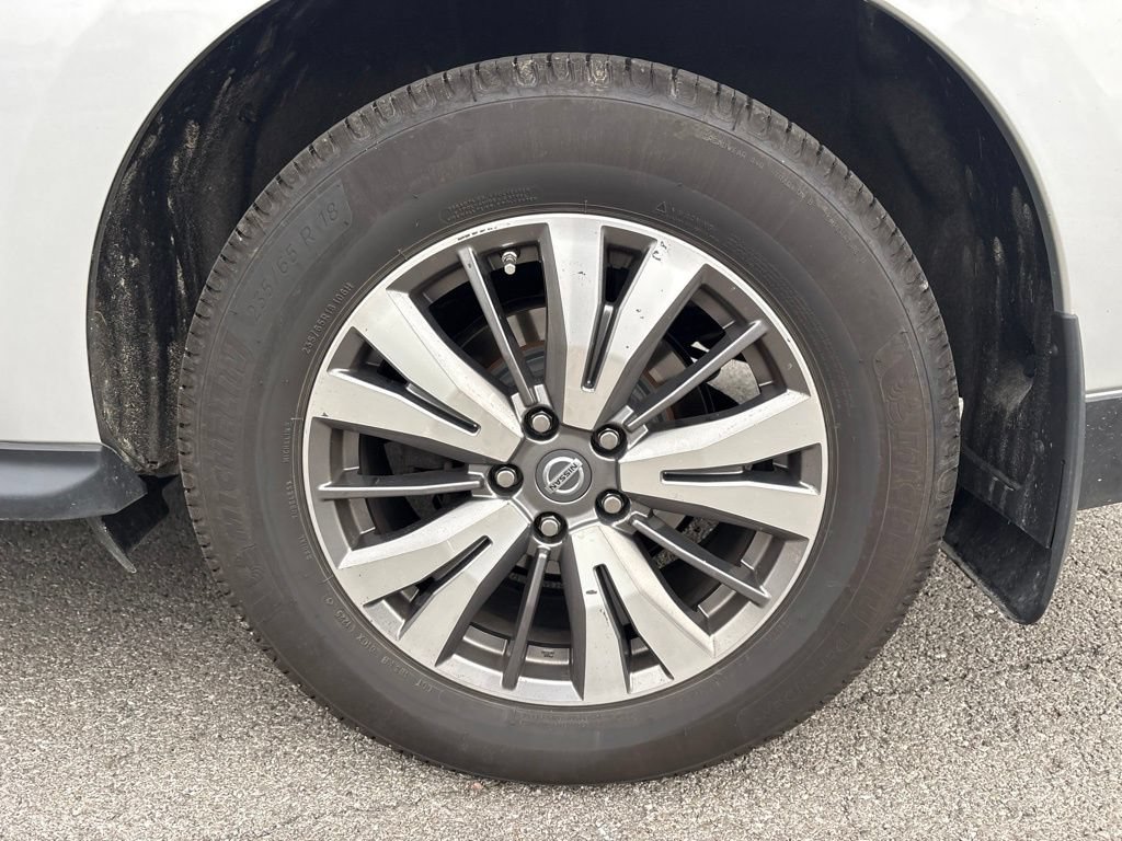 Used 2019 Nissan Pathfinder SL AWD/4WD image 6