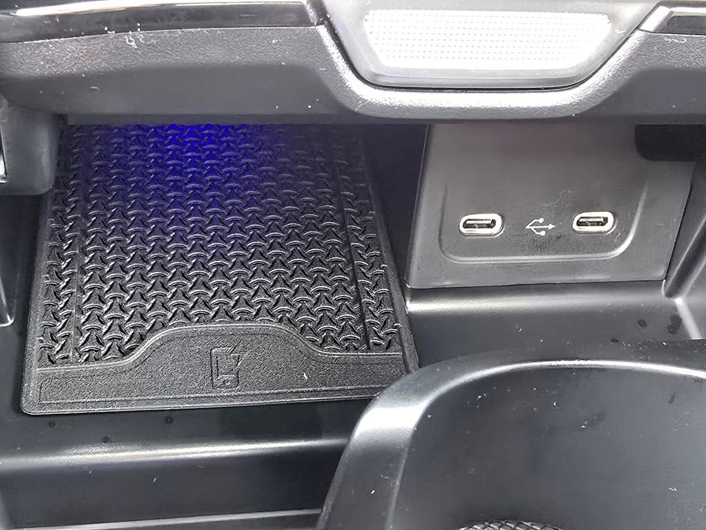 New 2026 Mercedes-Benz C 300 4MATIC Sedan image 31