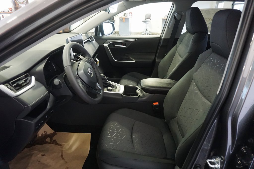 New 2025 Toyota RAV4 XLE image 23
