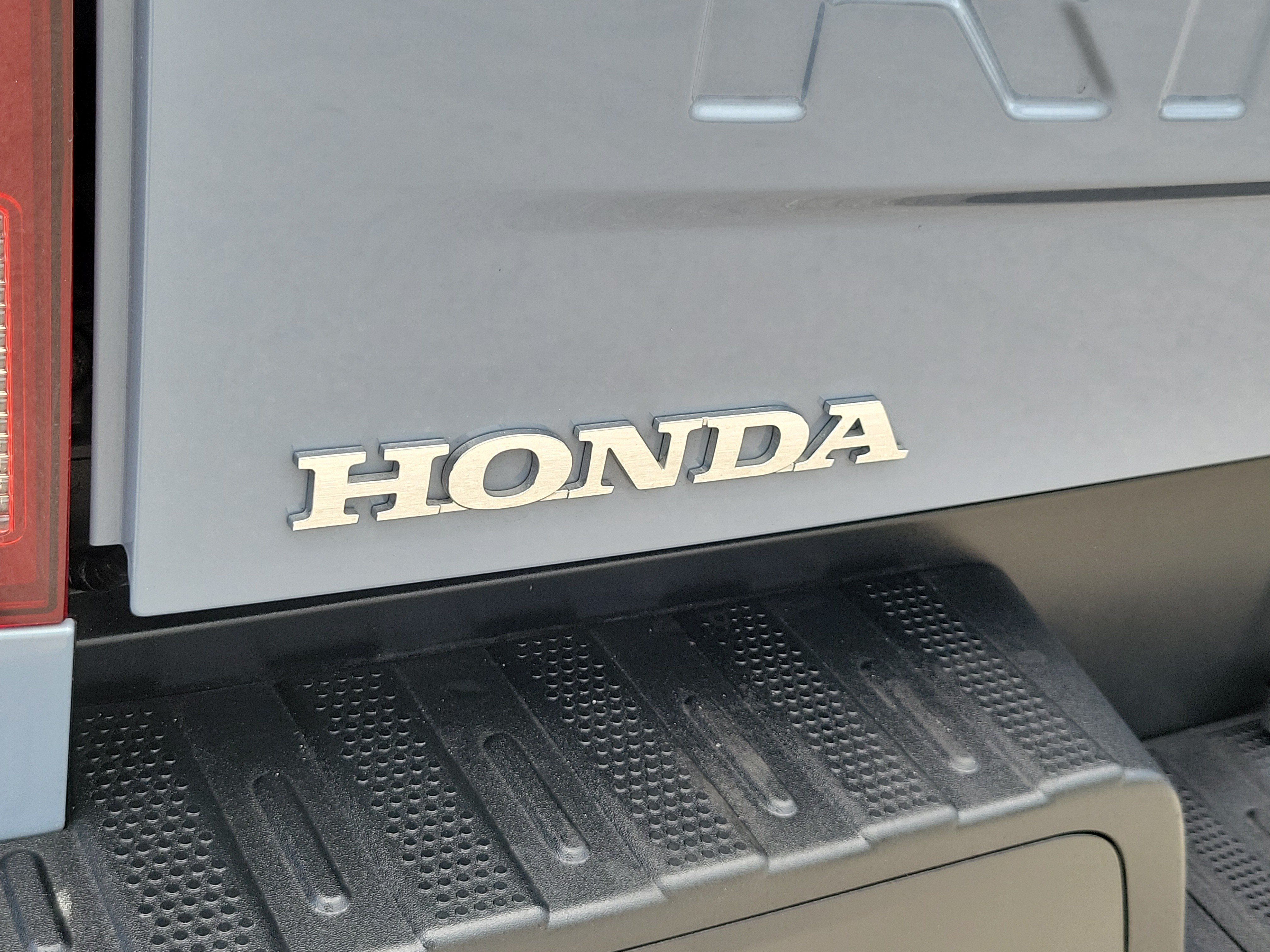 Used 2025 Honda Ridgeline RTL+ image 31