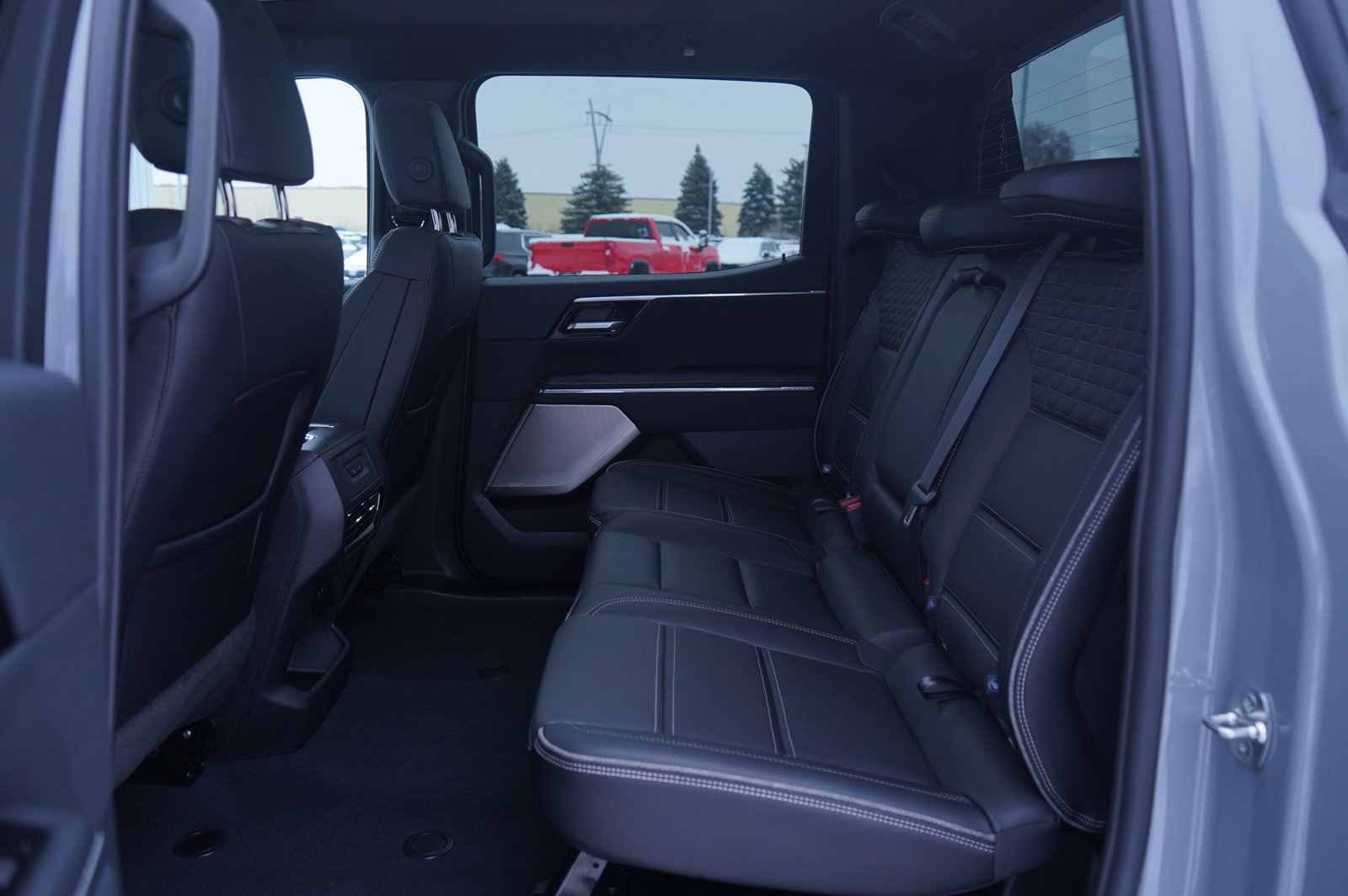 Used 2025 GMC Sierra EV Denali image 14