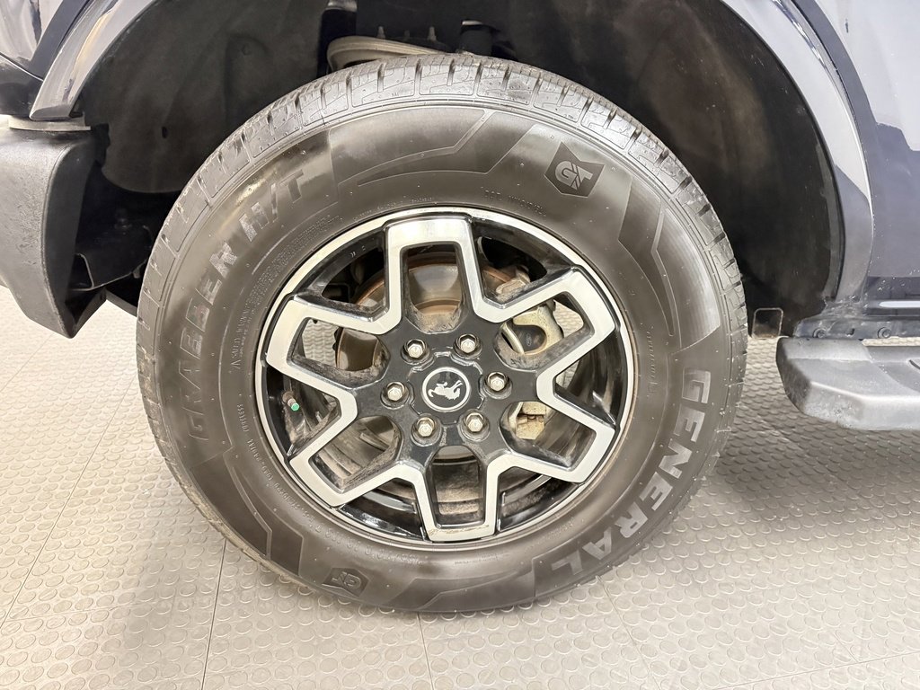 Used 2021 Ford Bronco Outer Banks image 10