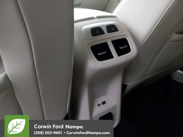 Used 2023 Buick Envision Avenir image 26