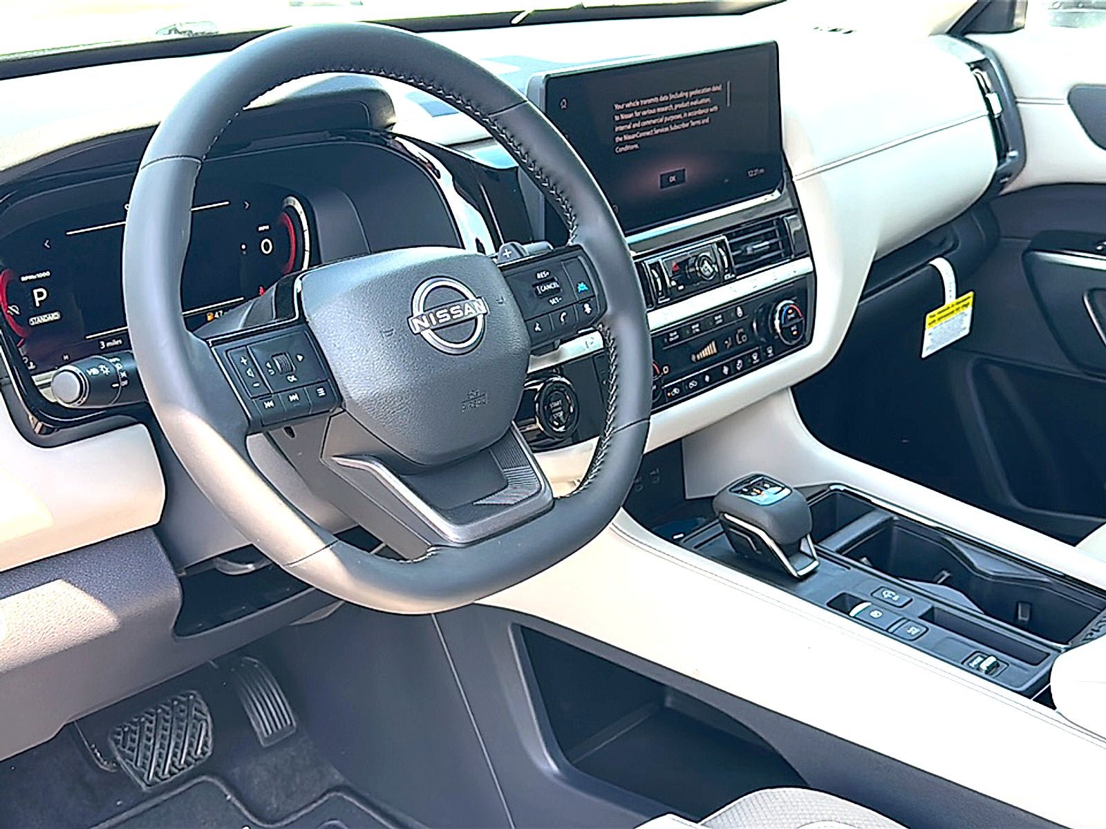 New 2026 Nissan Pathfinder SL FWD image 9