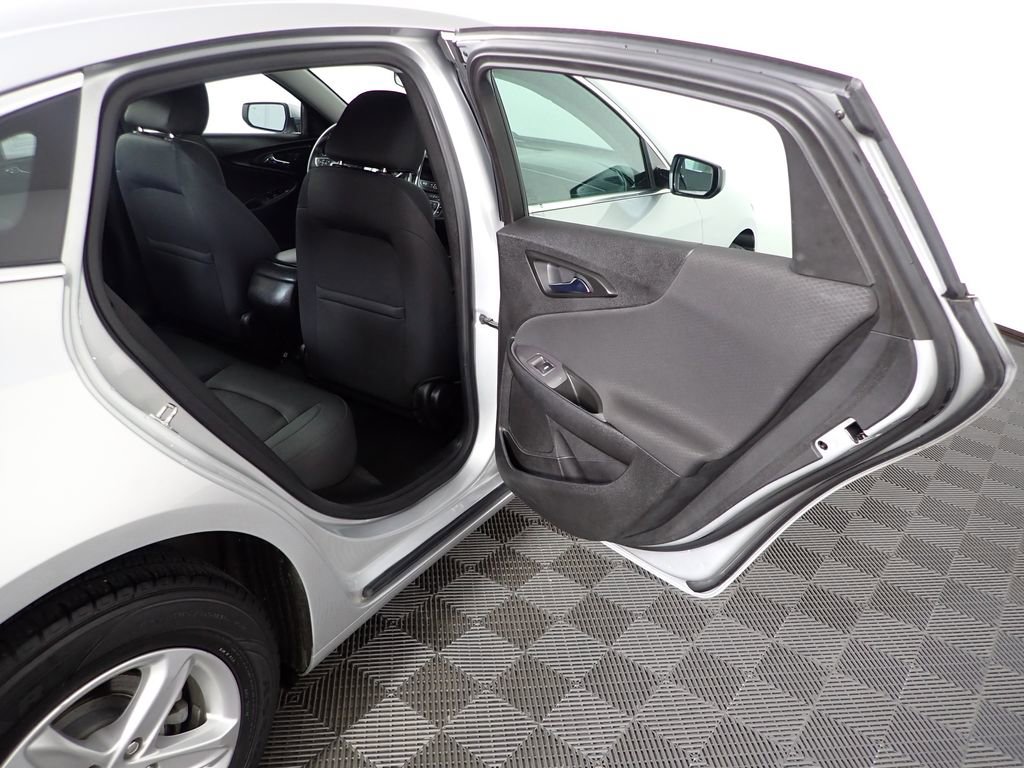 Used 2020 Chevrolet Malibu LS w/ Driver Confidence Package II image 29