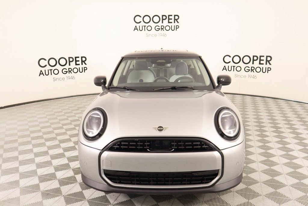 New 2025 MINI Cooper 2-Door Hardtop image 9
