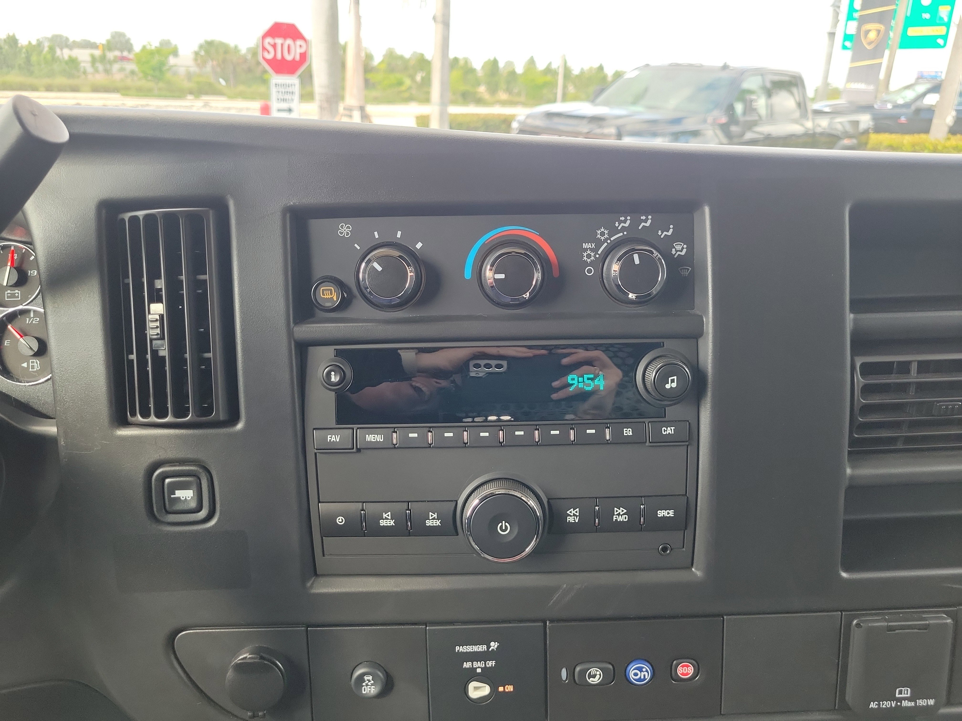 Used 2024 GMC Savana 2500 w/ Driver Convenience Package image 18