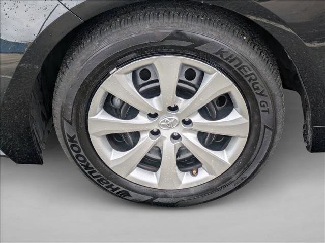 Used 2025 Toyota Corolla LE image 21
